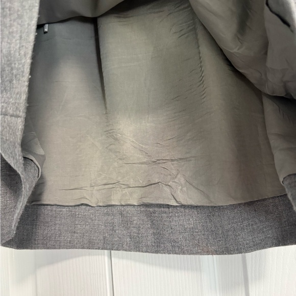 J. Crew size 14 Gray Skirt lined with ruffled waistband and pockets - Picture 4 of 6